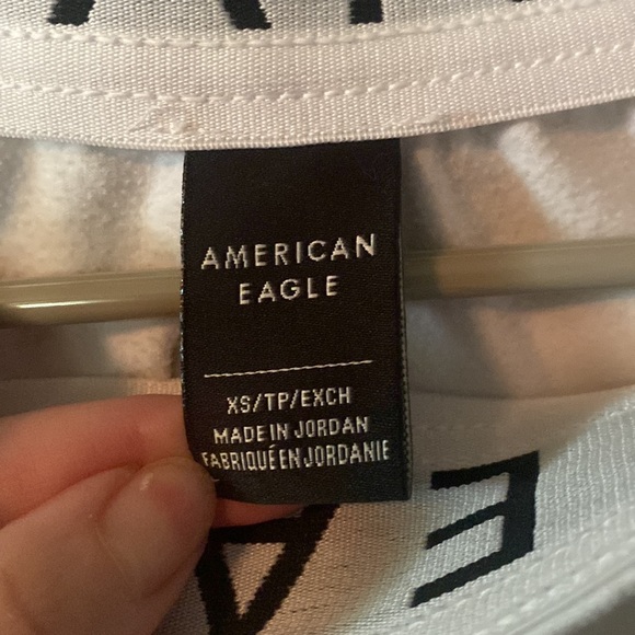 American Eagle Joggers - Picture 2 of 5